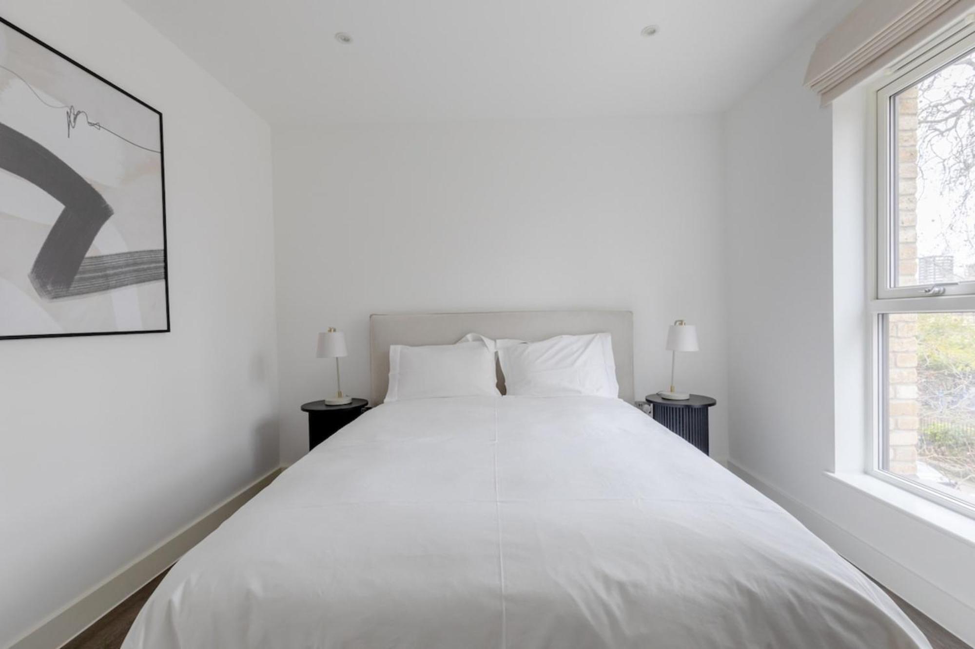 Elegant & Serene 2bd Flat Wroof Terrace Hoxton! * Londra